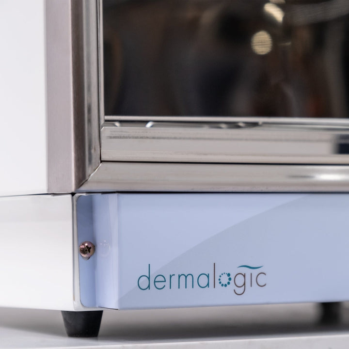 DERMALOGIC 72 Towel Steamer